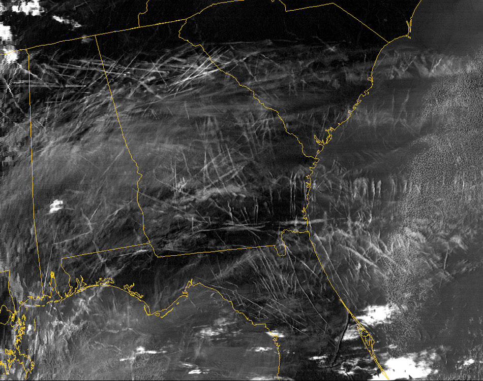 Foto satellitare di scie chimiche sopra sud-est dell'America