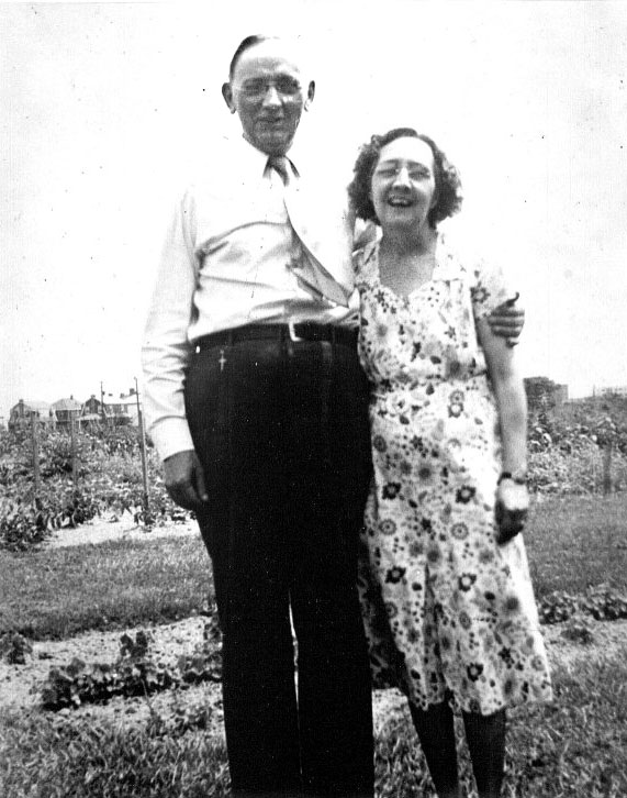 Эдгар Кейси со своей женой Гертрудой
