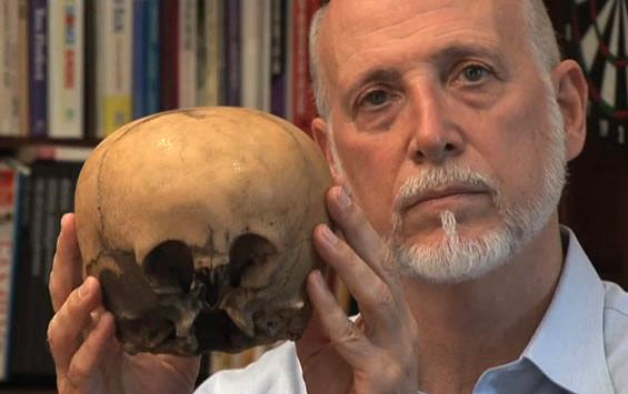 Lloyd Pye (1946 - 2013) with his "Starchild" skull